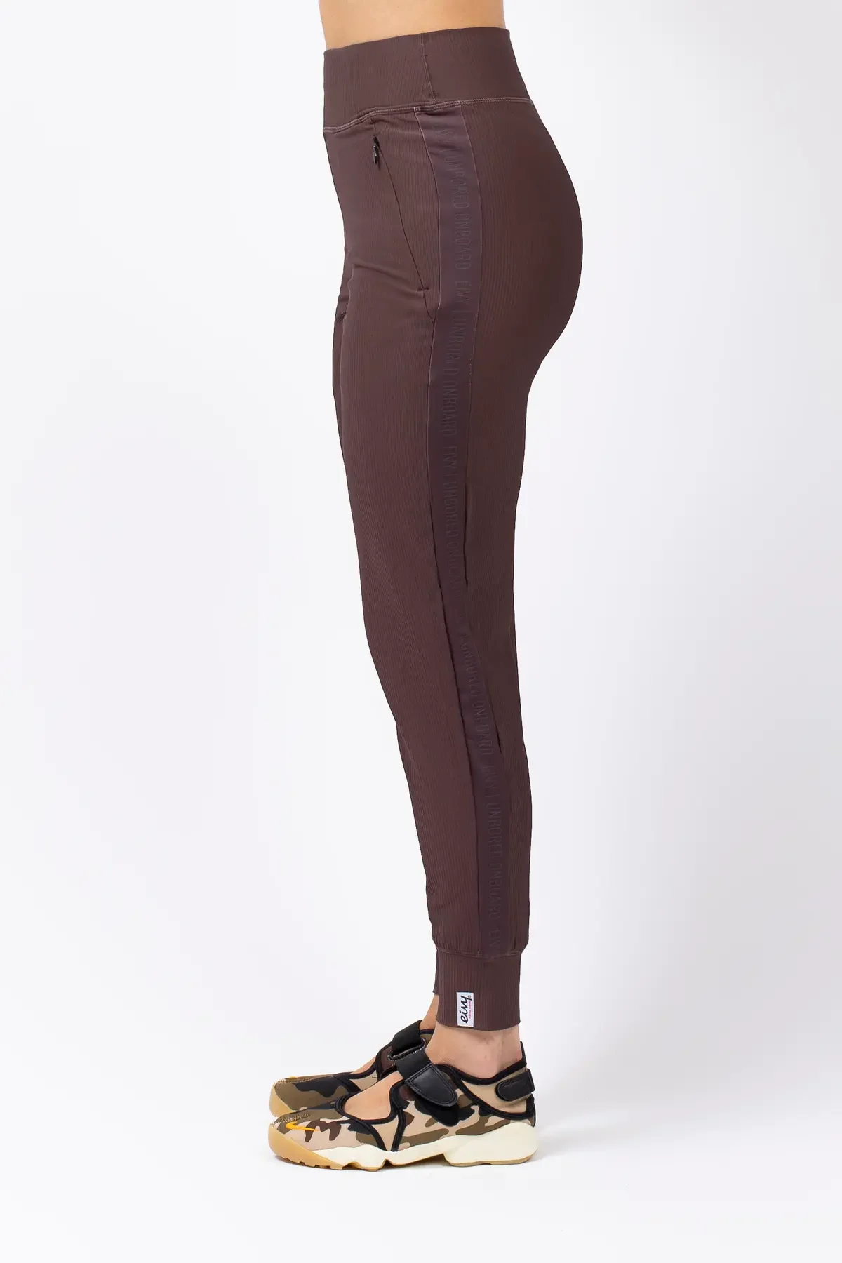 JOURNEY RIB TRAVEL PANTS - Image 5