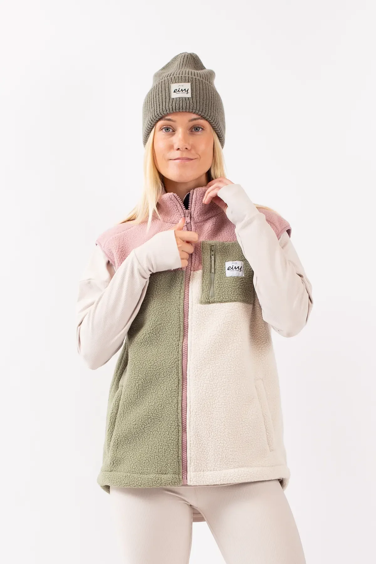 LUMBERJACKIE SHERPA VEST - Image 3