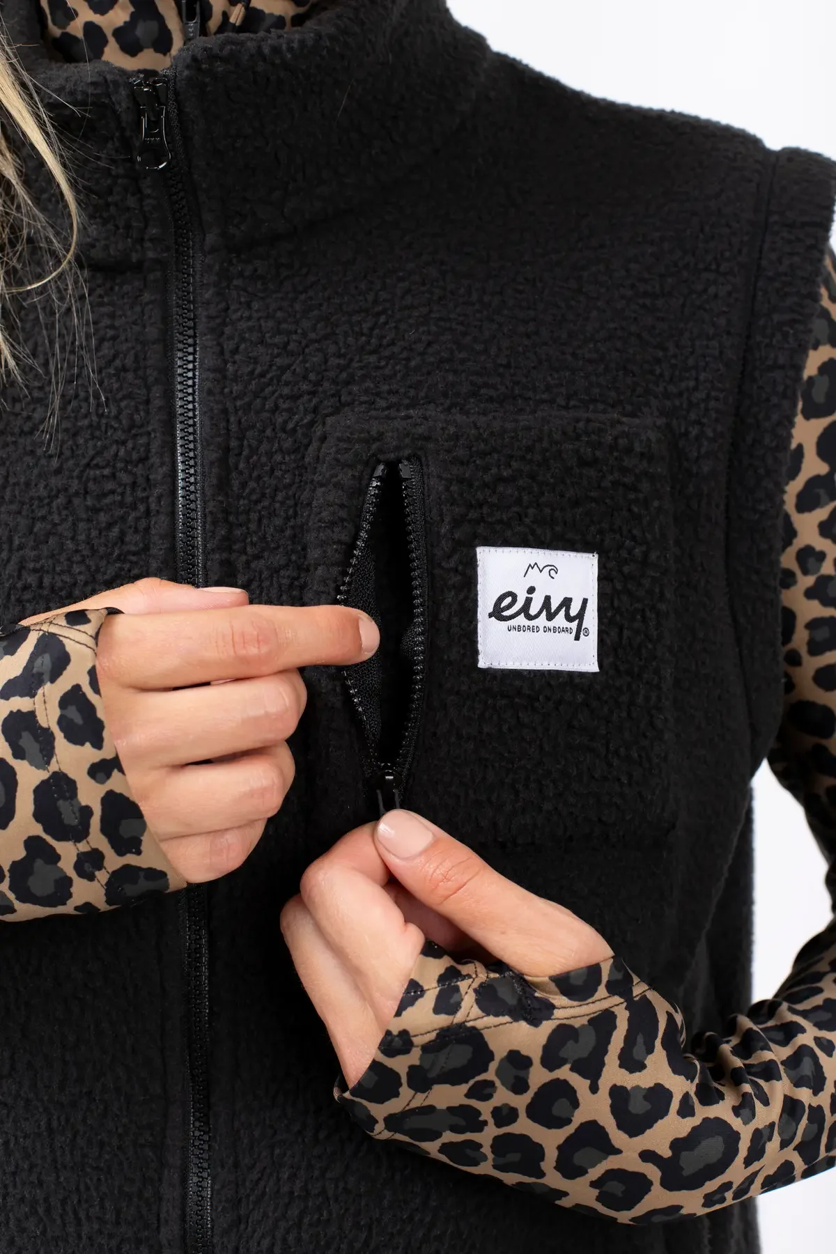 BOXY SHERPA VEST - Image 7