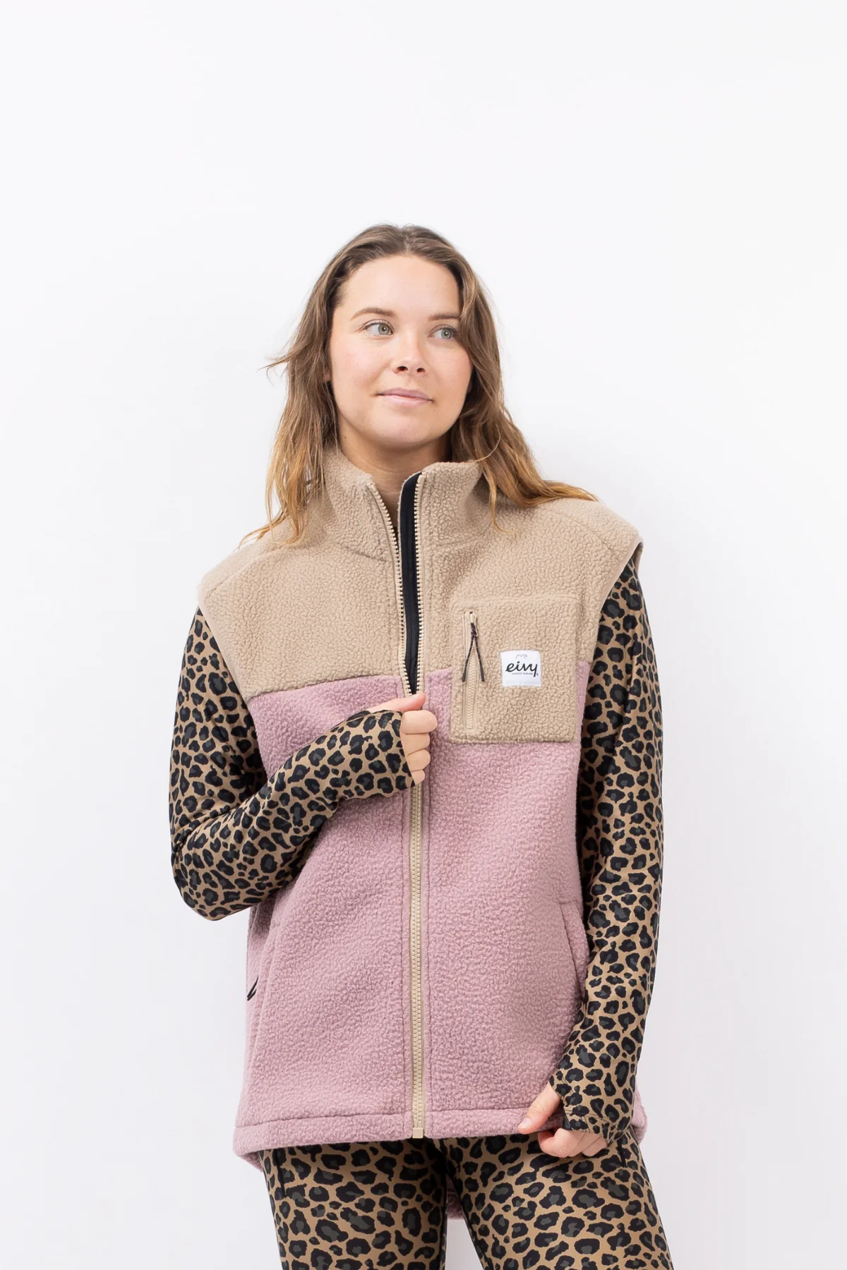 LUMBERJACKIE SHERPA VEST - Image 12