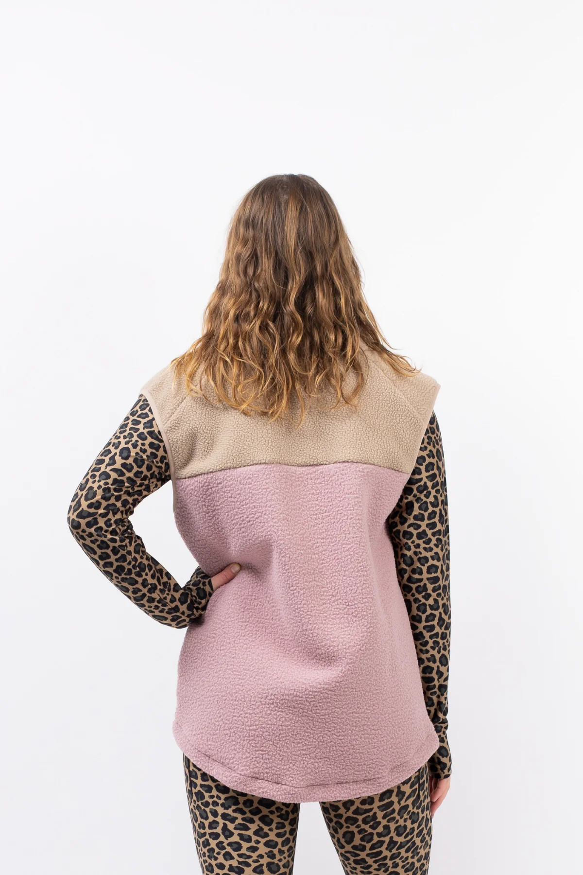 LUMBERJACKIE SHERPA VEST - Image 14