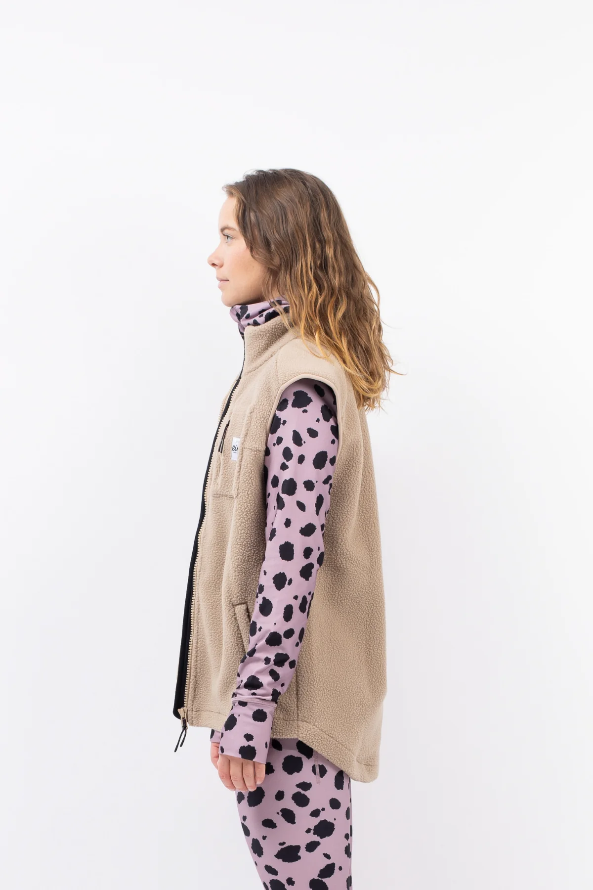LUMBERJACKIE SHERPA VEST - Image 16