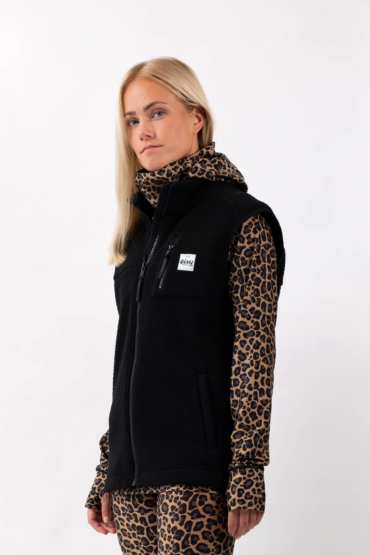 LUMBERJACKIE SHERPA VEST - Image 3