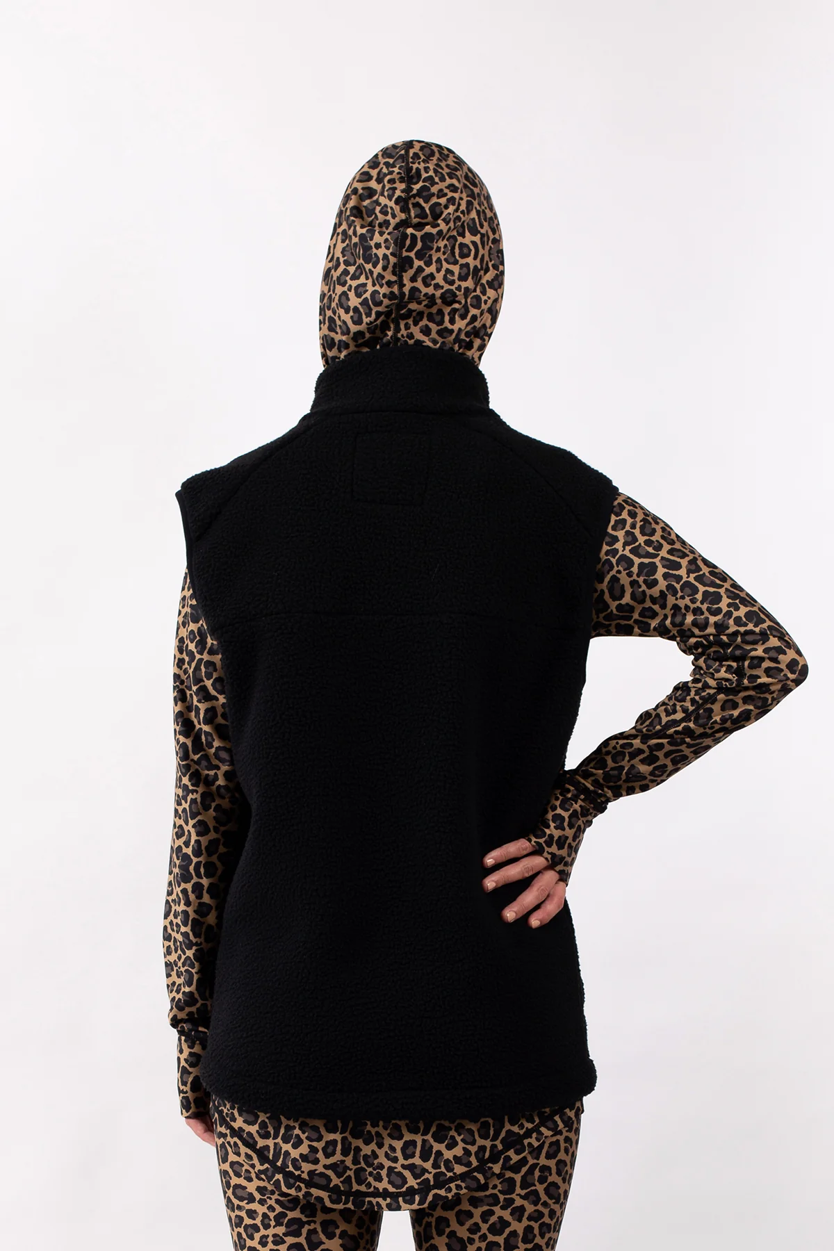 LUMBERJACKIE SHERPA VEST - Image 4